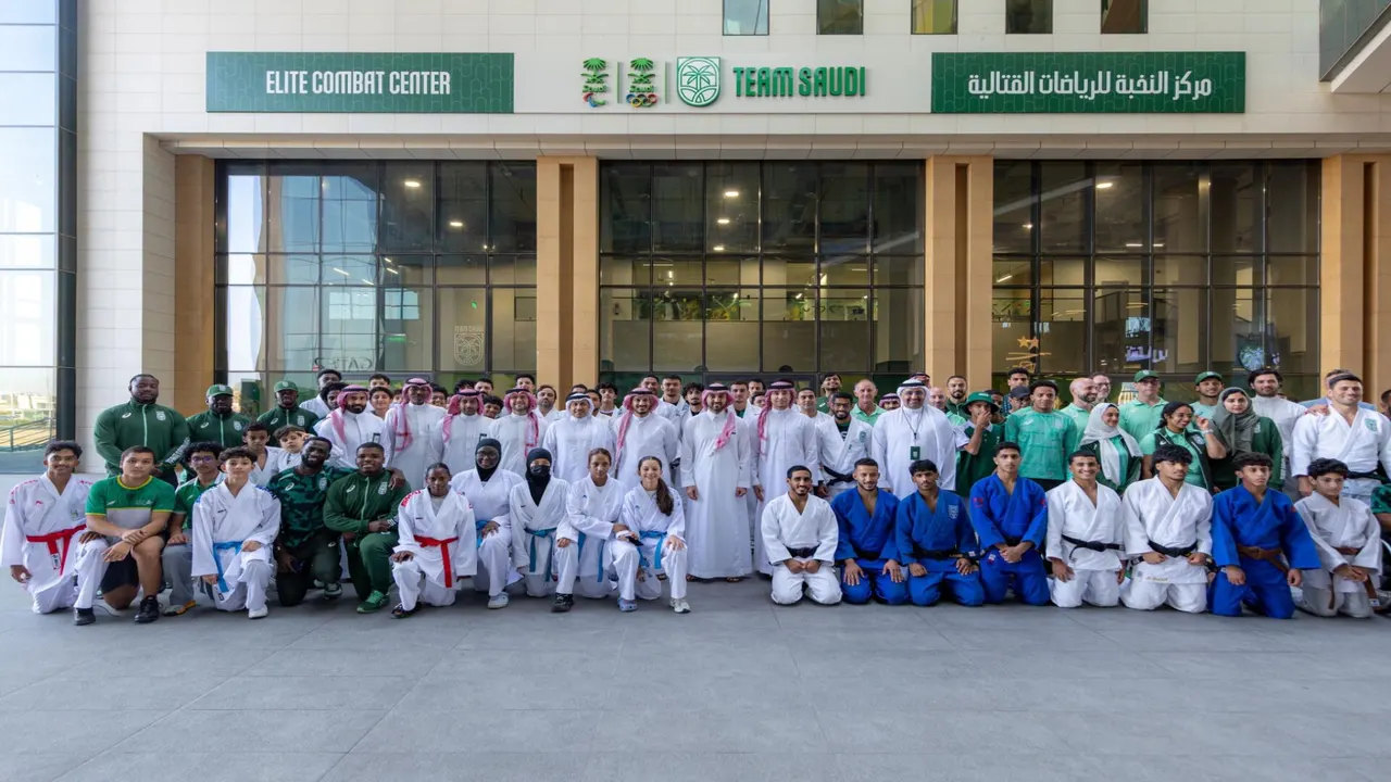 الفيصل يدشن مركز النخبة للرياضات القتالية بجدة وإطلاق خطة مراكز متكاملة حتى 2027